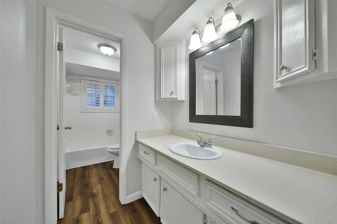 Photo of 347 Maple Lane