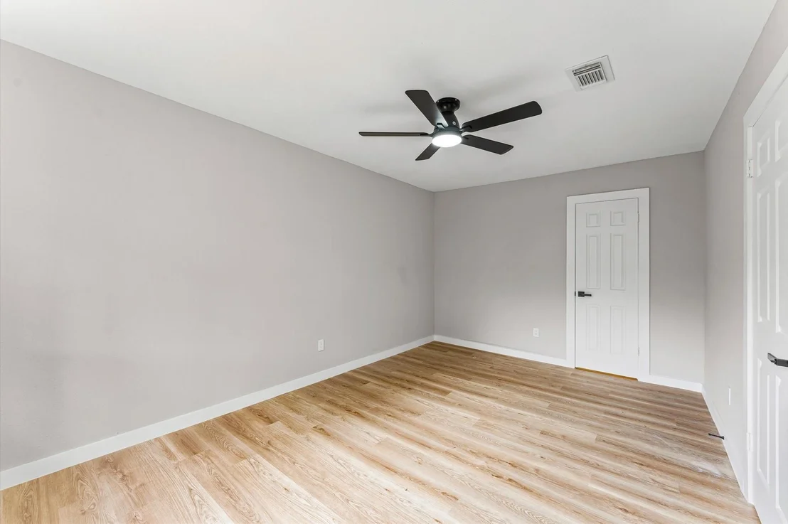 Photo of 30 N Drifting Leaf Court