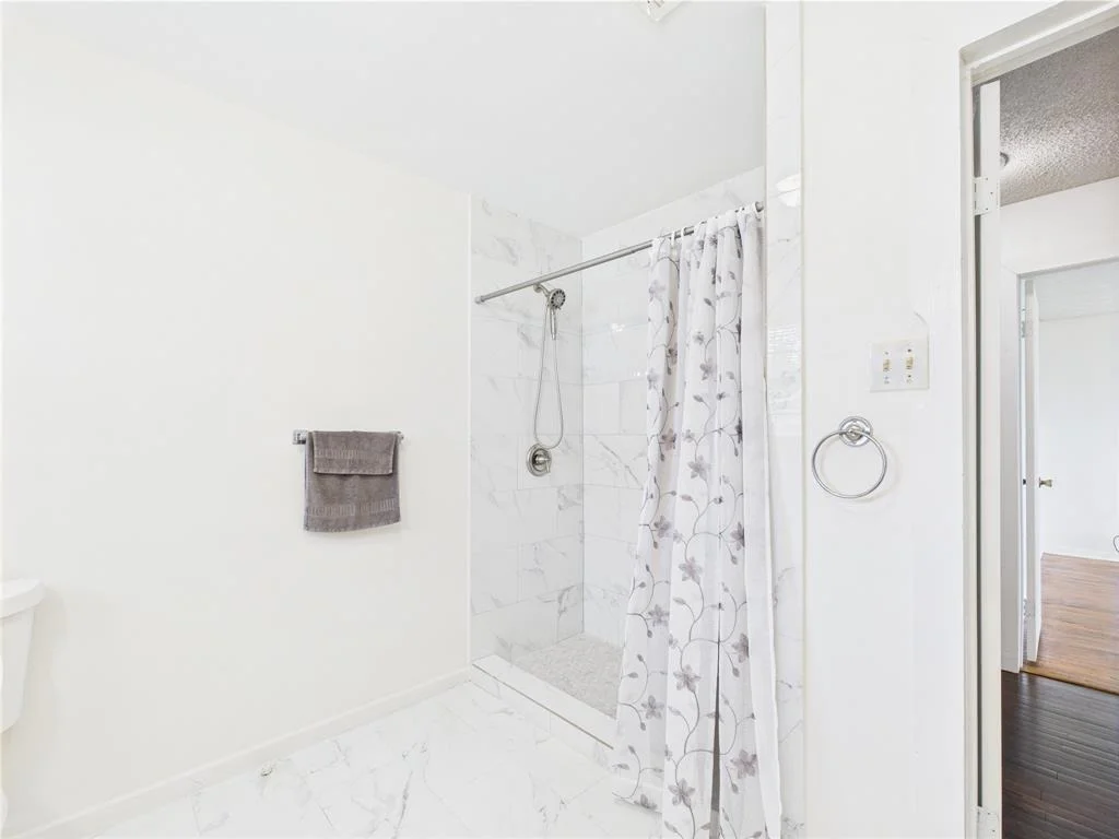 Photo of 812 Merry Lane