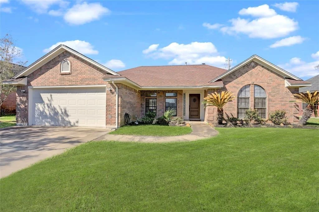 Photo of 1004 Mockingbird Lane