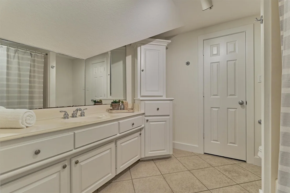 Photo of 43 Meadow Brook Place