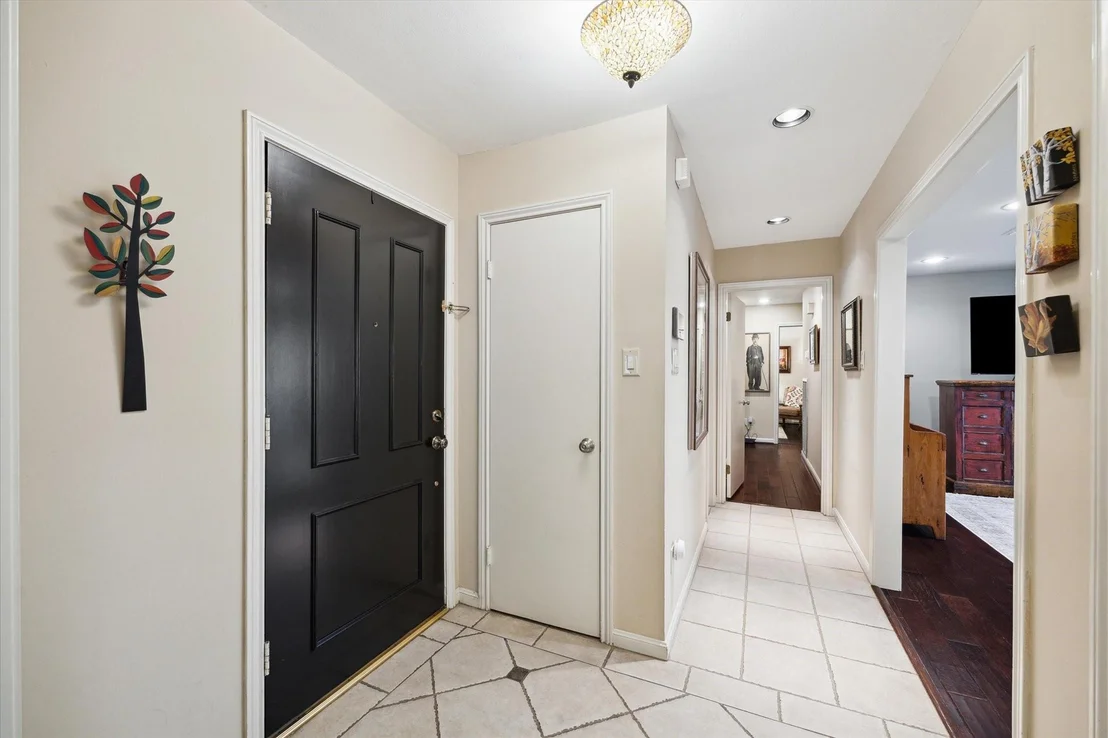 Photo of 10111 Del Monte Drive