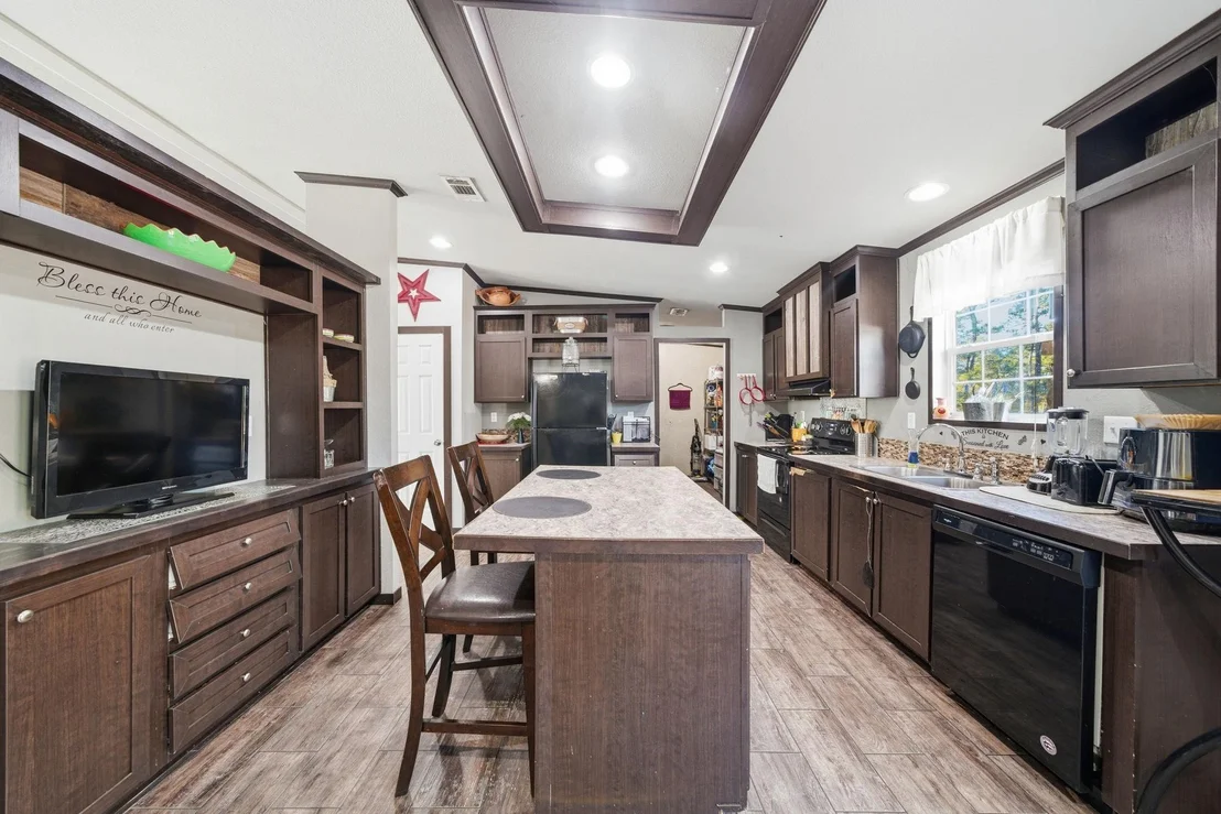 Photo of 17028 Lively Road