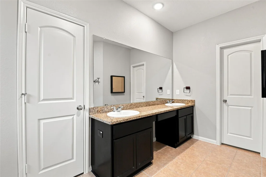 Photo of 450 Terra Vista Circle