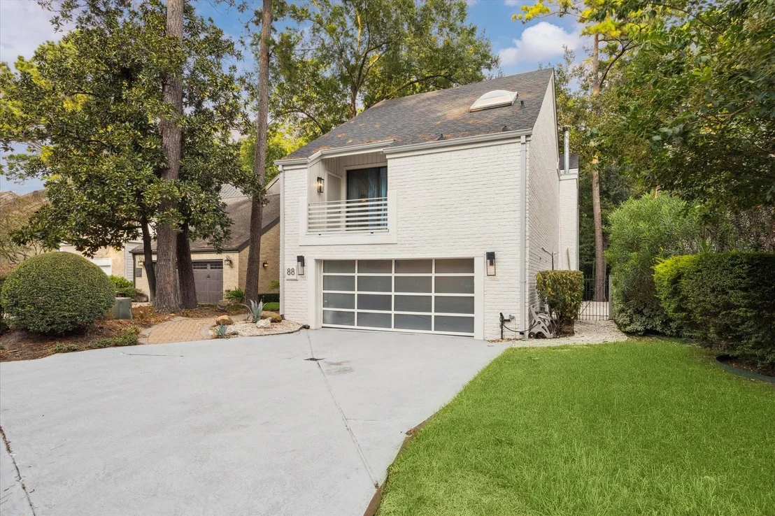 Photo of 88 Sugarberry Circle