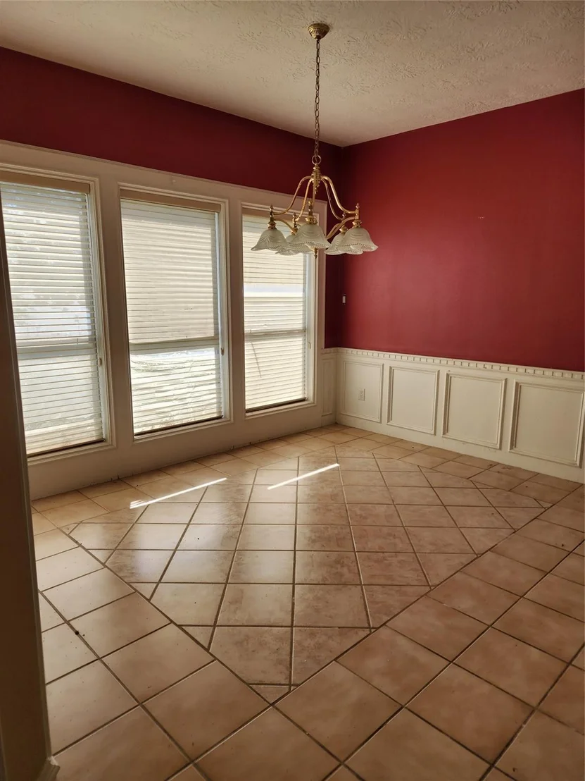 Photo of 12431 Lakeview Drive