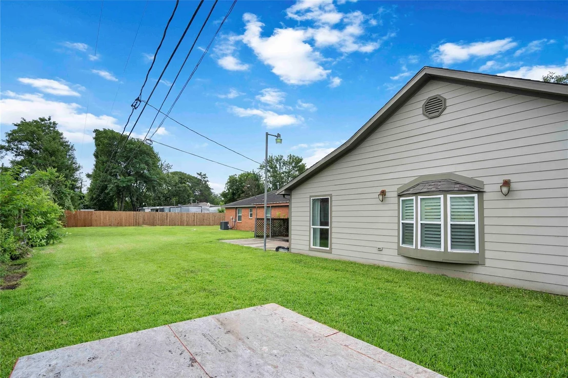 Photo of 13202 Vernon Road