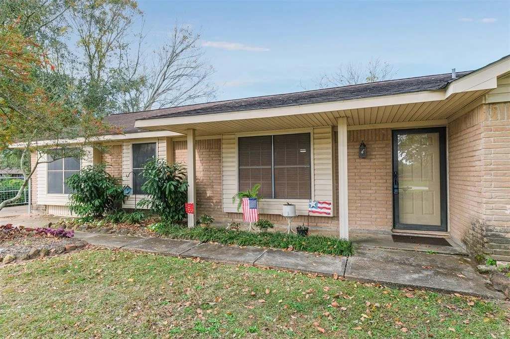 Photo of 20106 Edworthy Road