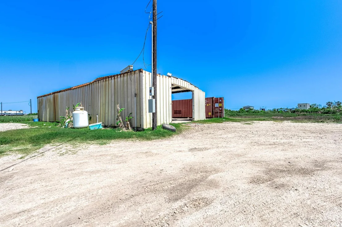 Photo of 47-50 409-411 Cr 204 Dolphin Way