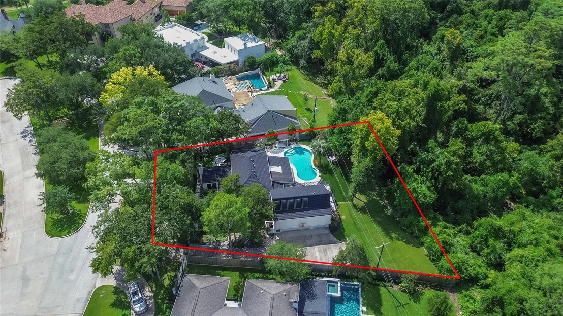 Photo of 415 Ramblewood Road