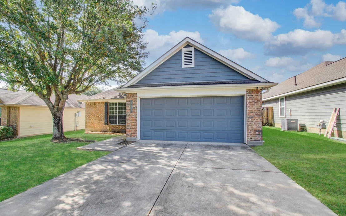 Photo of 957 Oak Terrace Drive