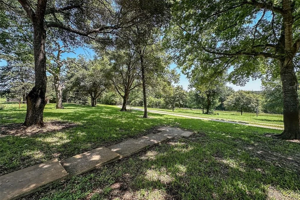 Photo of 5589 County Road 315 - 11 Acres