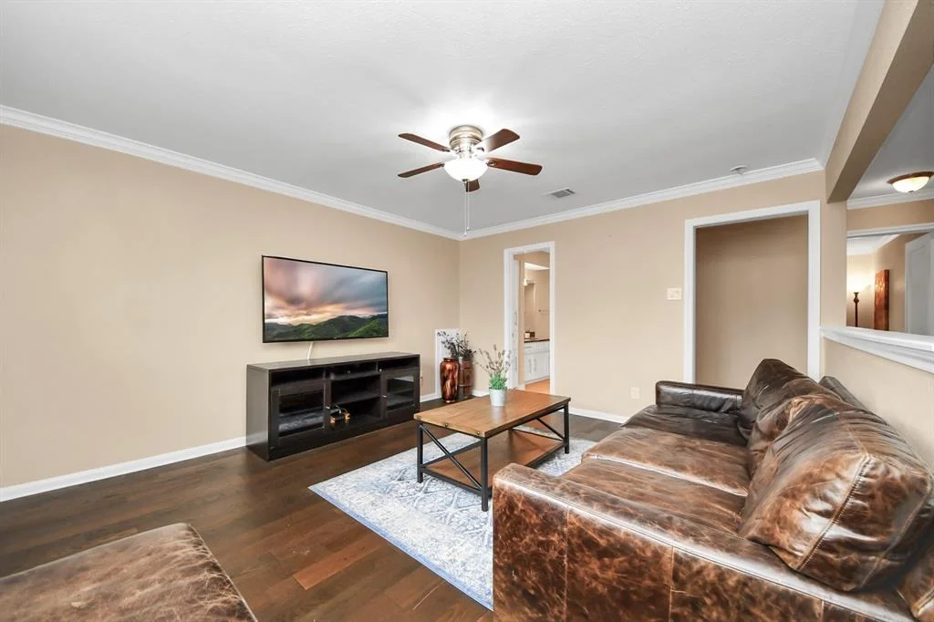 Photo of 415 Lakeside Estates Drive