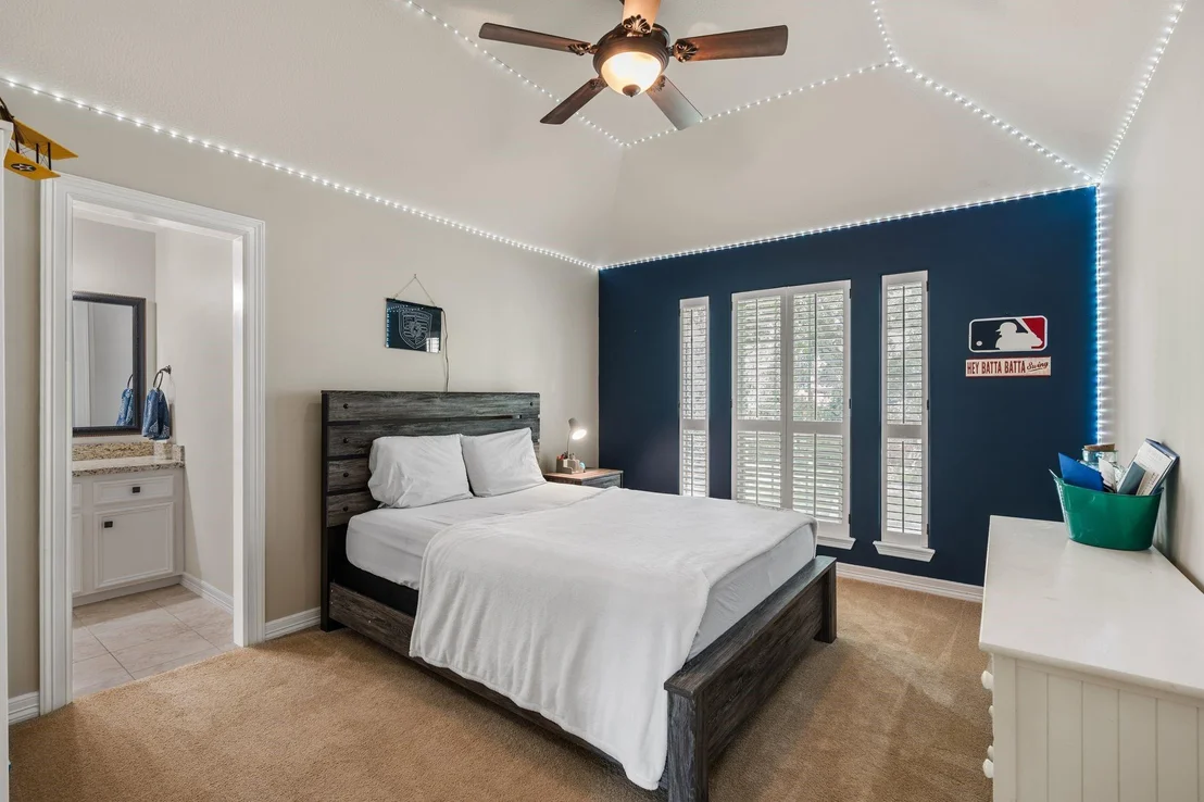 Photo of 7027 Centre Oaks Drive