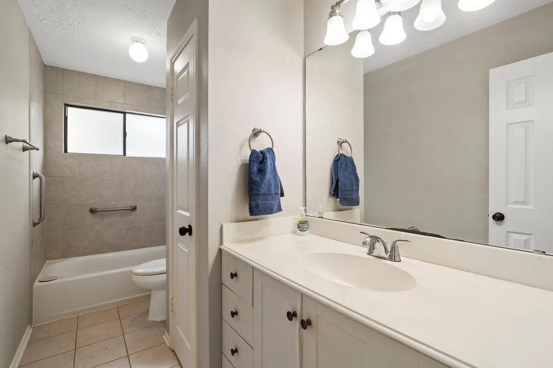 Photo of 2437 Willow Bend Drive