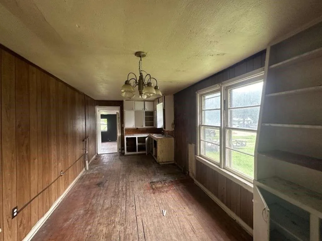 Photo of 801 Clark Street