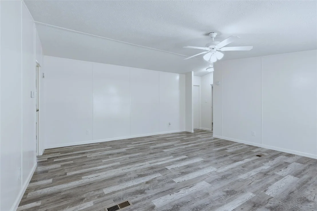 Photo of 4484 Grand Oaks Drive
