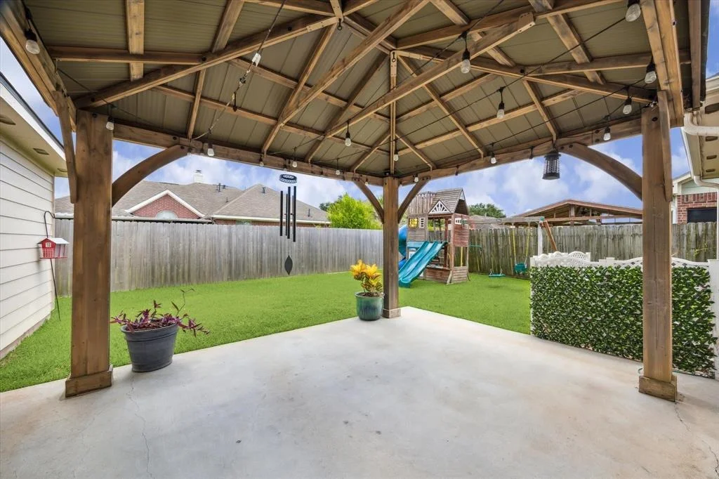 Photo of 2201 Alexander Lane