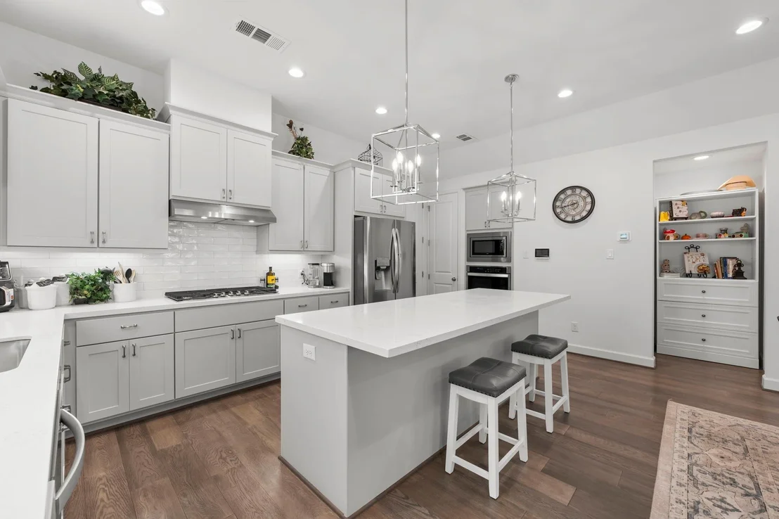 Photo of 25213 Liberty Mill Drive