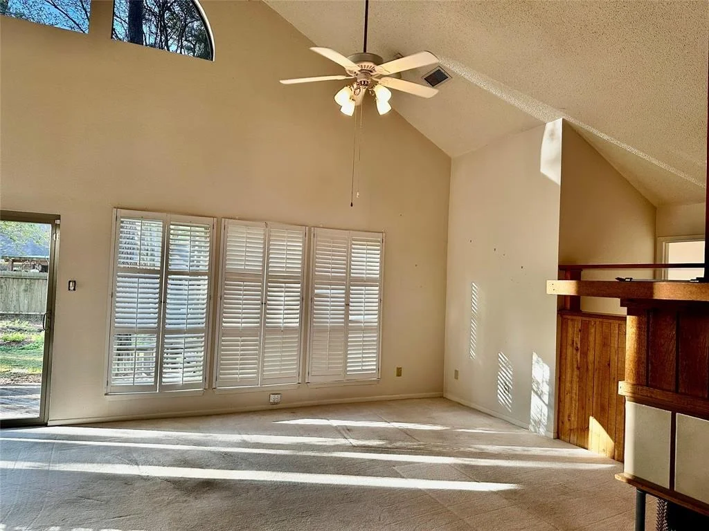Photo of 21 N Mossrock Road