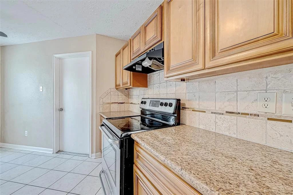 Photo of 2434 Planters Row