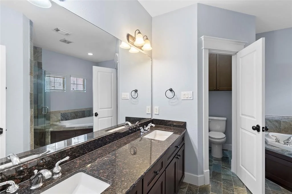 Photo of 416 Lovett Boulevard