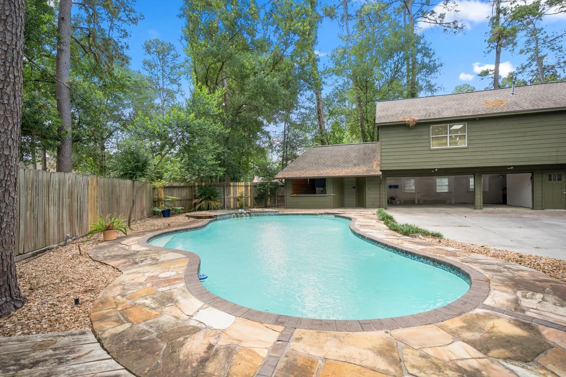Photo of 17214 Hill View Lane