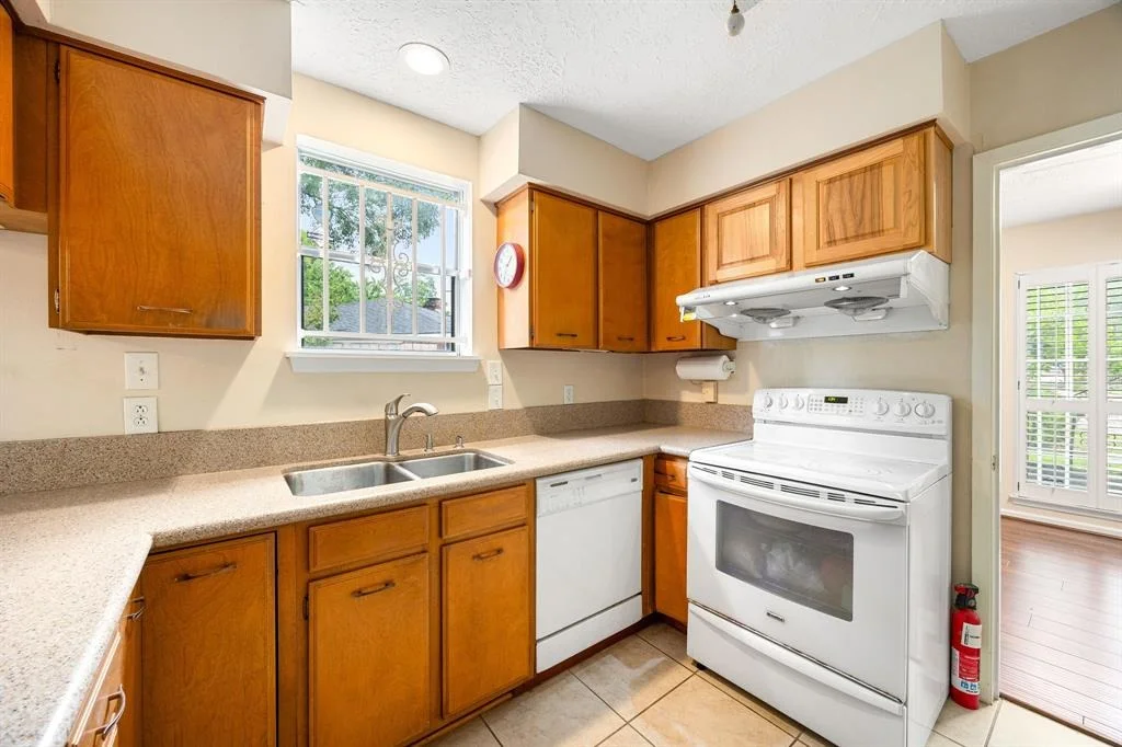 Photo of 5906 Burning Tree Drive