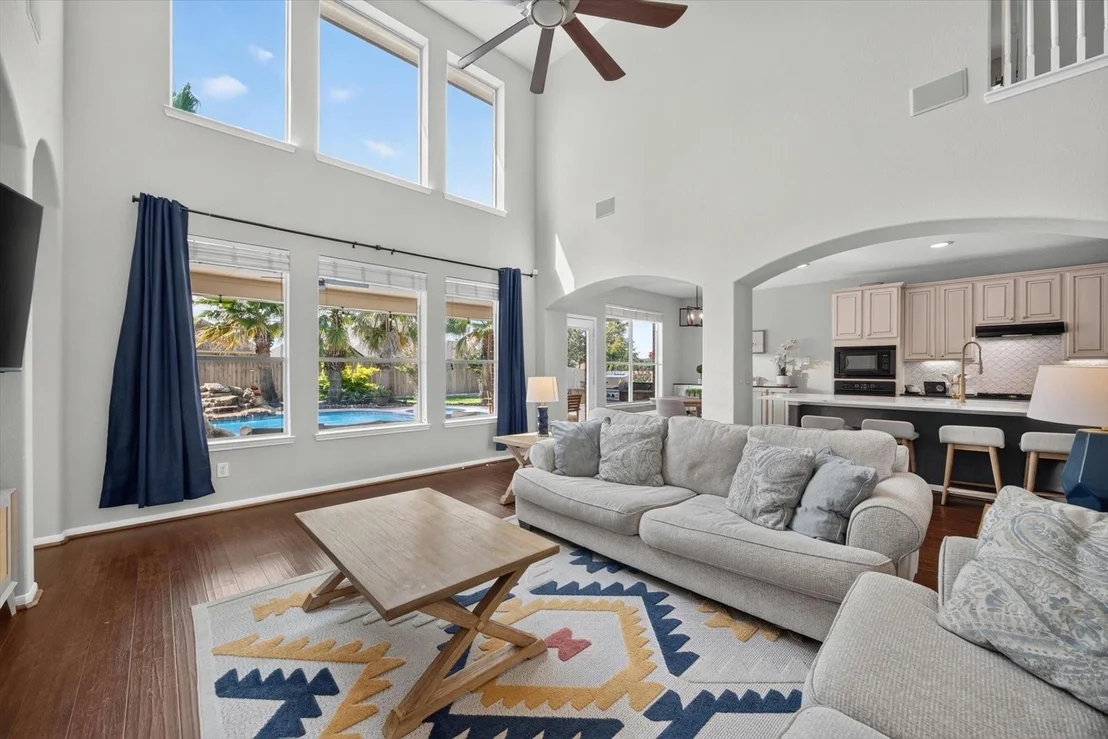 Photo of 9231 Barnsford Lane
