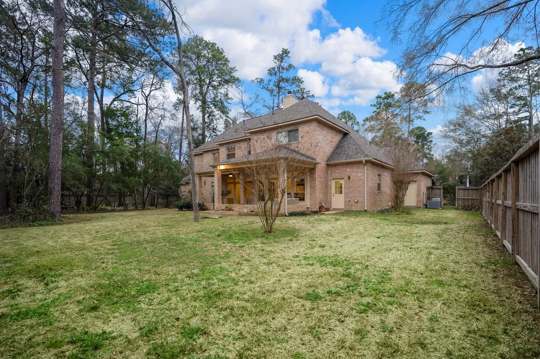 Photo of 46 Hillock Woods