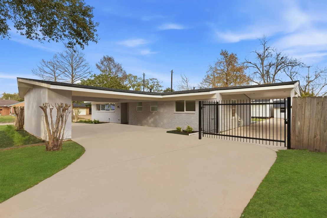 Photo of 12319 Renwick Drive