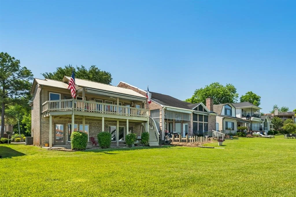 Photo of 112 Cove Point