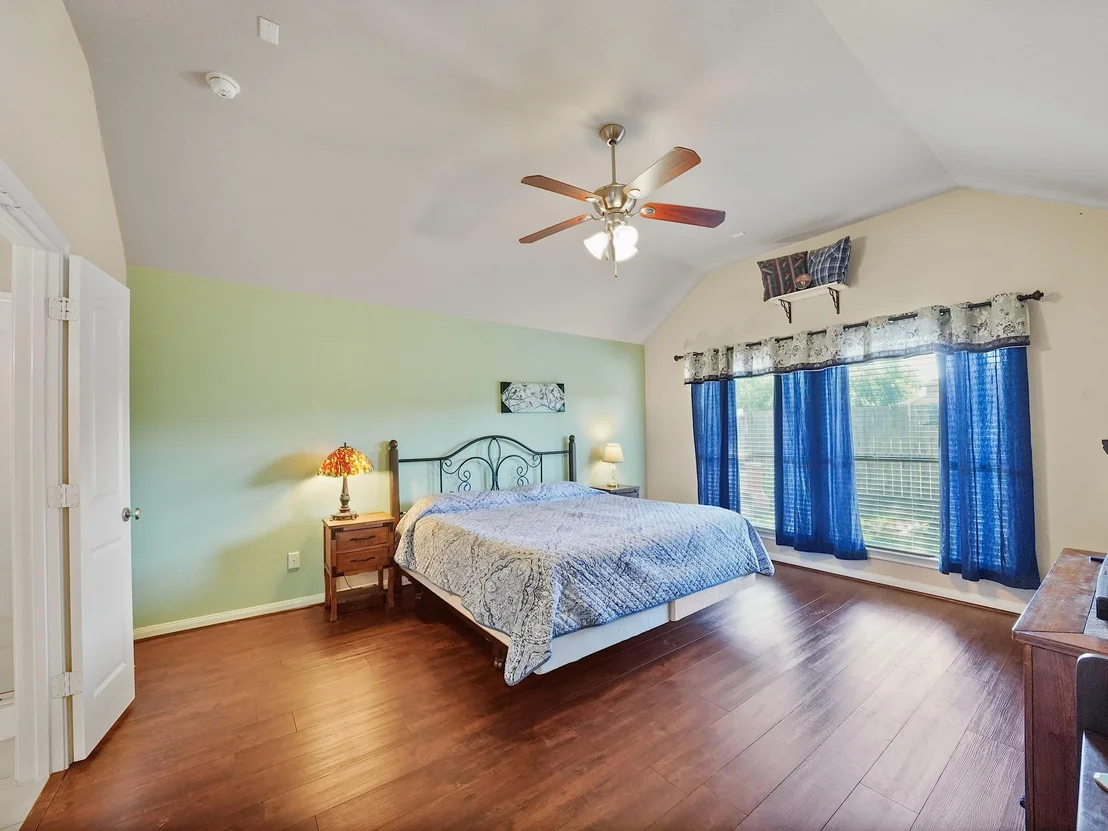 Photo of 831 Merlin Roost