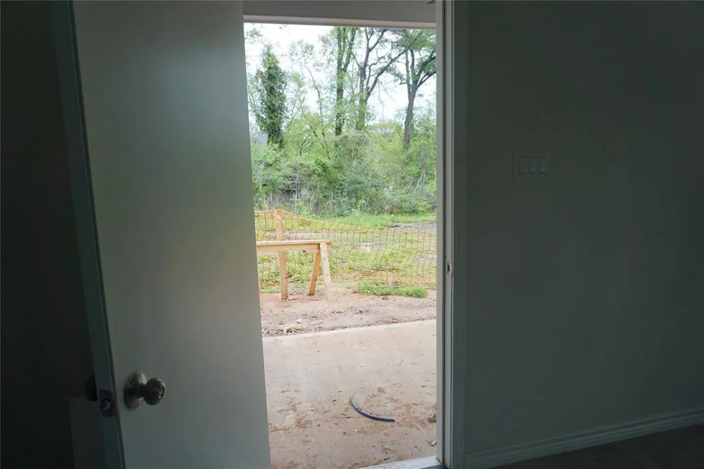 Photo of 14848 Lamar Road