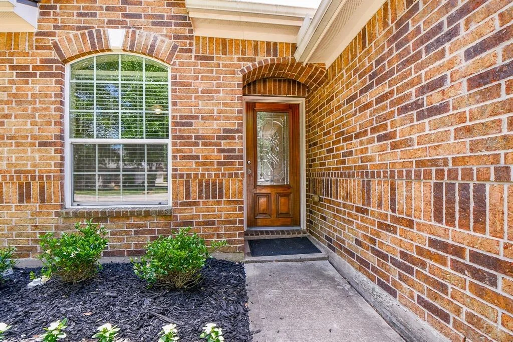 Photo of 26923 Glacier Creek Drive