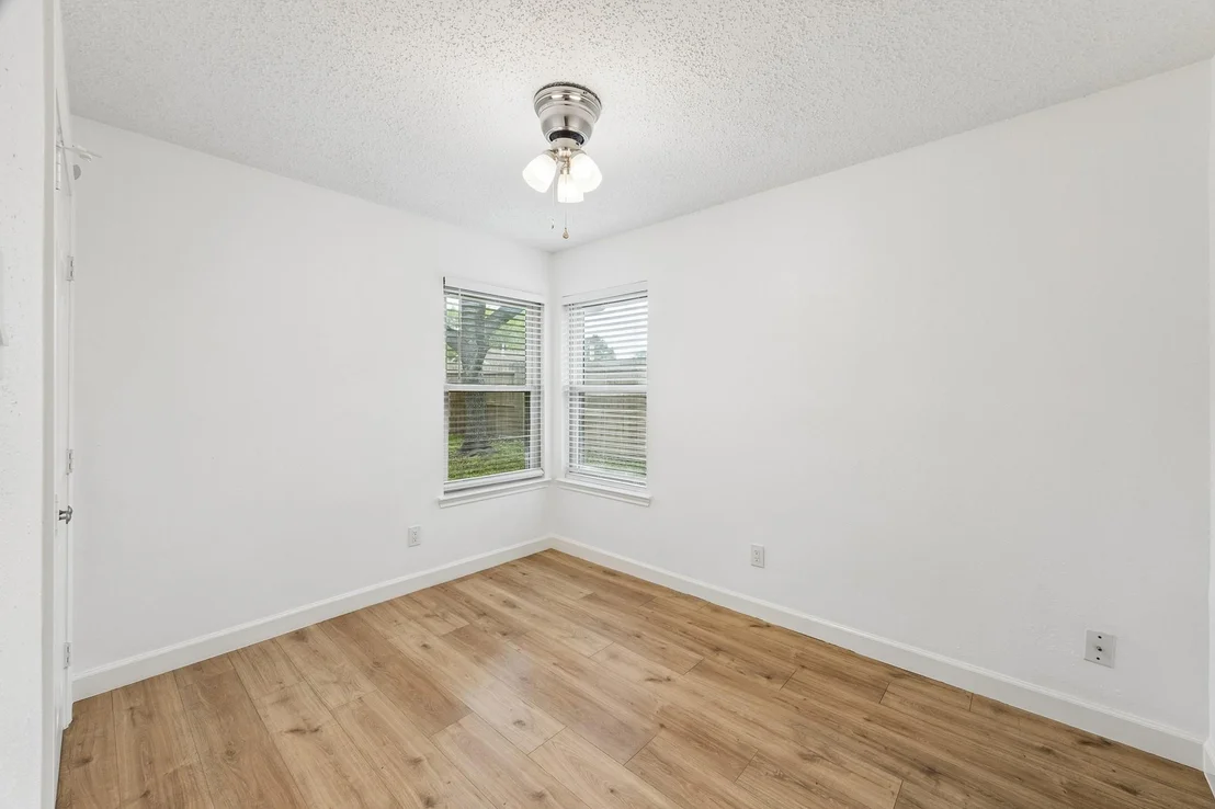 Photo of 1054 Margate Drive