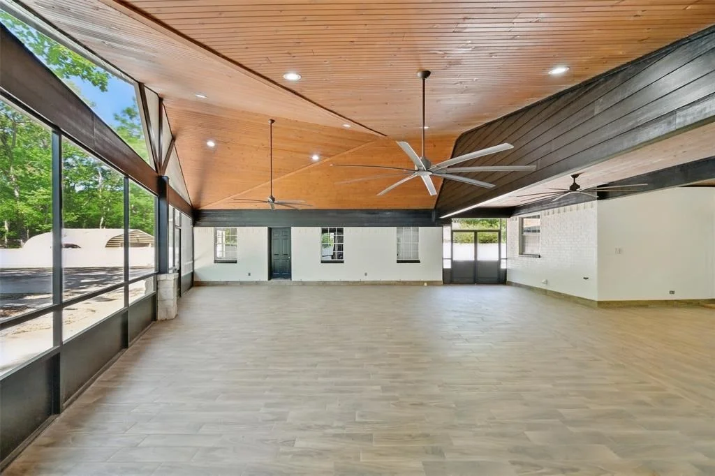 Photo of 723 Valley Commons Drive