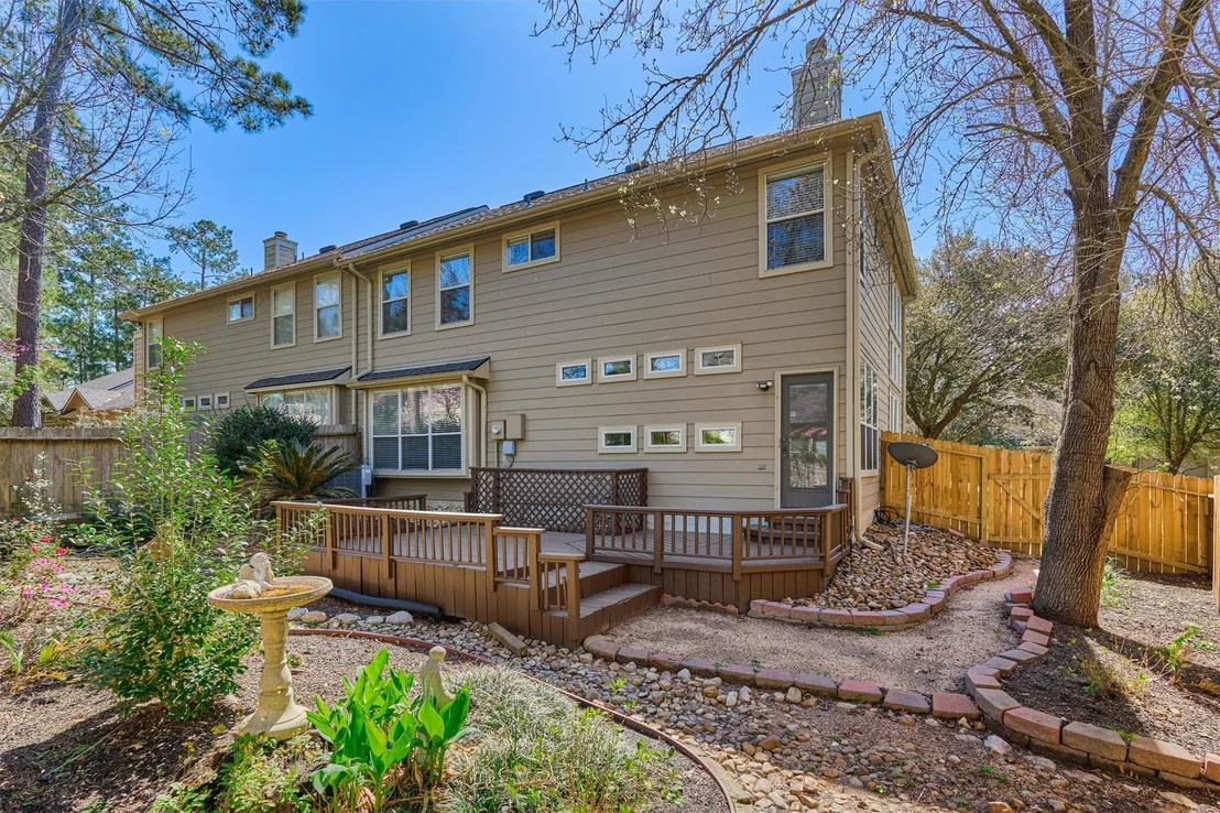 Photo of 31 Valley Oaks Circle
