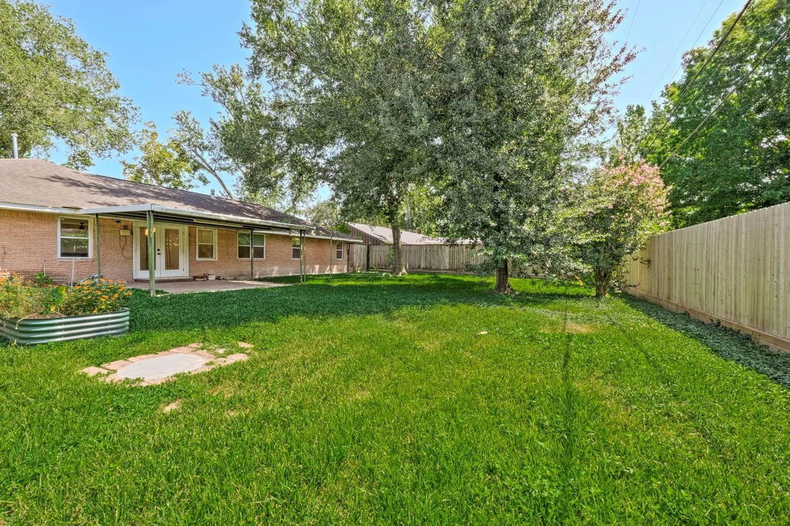 Photo of 8927 Rockhurst Drive