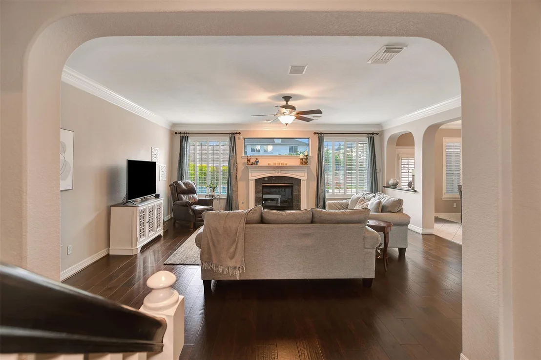 Photo of 15918 Lake Loop Drive
