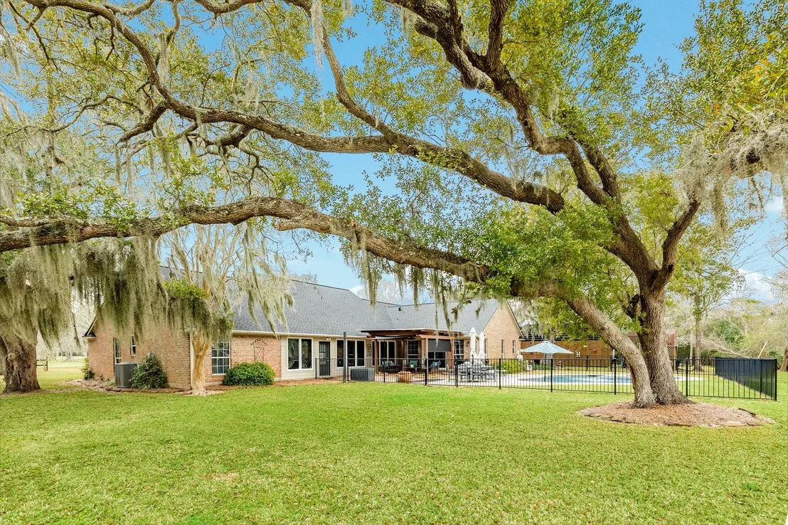 Photo of 2403 Whitetail Lane