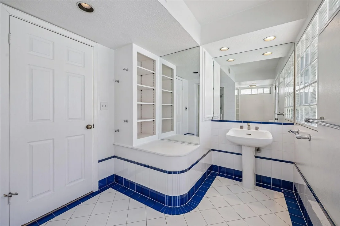Photo of 8333 Cedarspur Drive