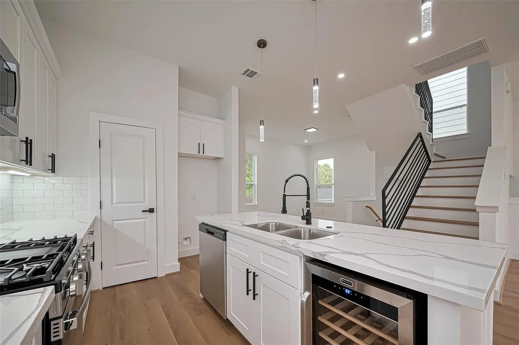 Photo of 6907 Saint Augustine Street