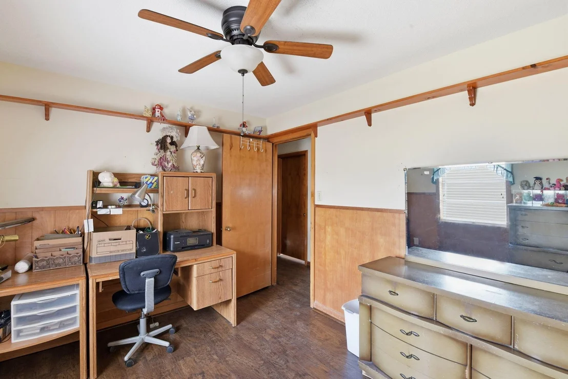 Photo of 1839 W Henderson Rd