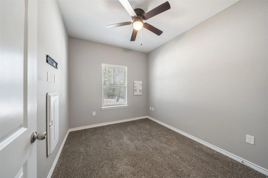 Photo of 14990 Indian Hill Trail