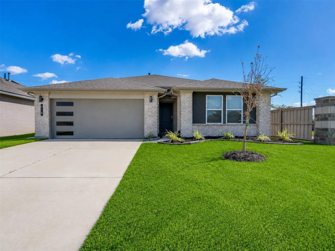 Photo of 818 Betsy Hill Drive