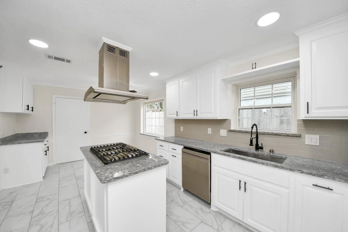 Photo of 25511 Many Oak Drive