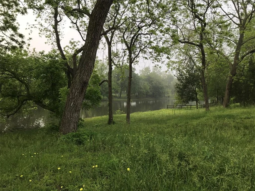 Photo of 5518 Harris Woods Trace