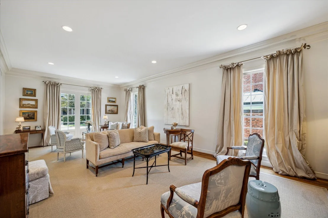 Photo of 3652 Overbrook Lane