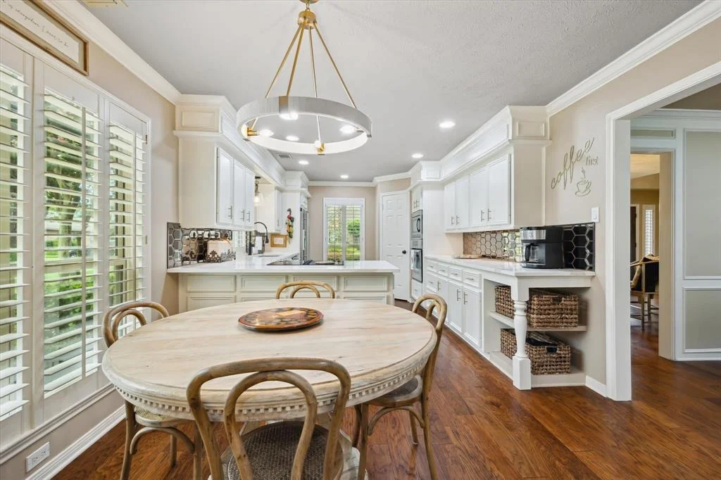 Photo of 15927 Meadowside Drive